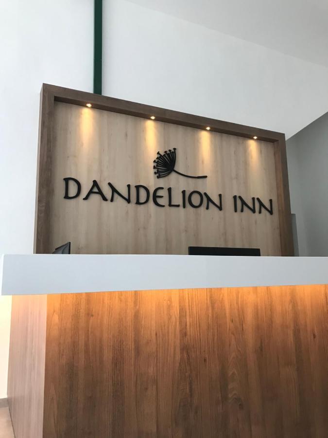 Dandelion Inn Simpang Pulai Exterior photo
